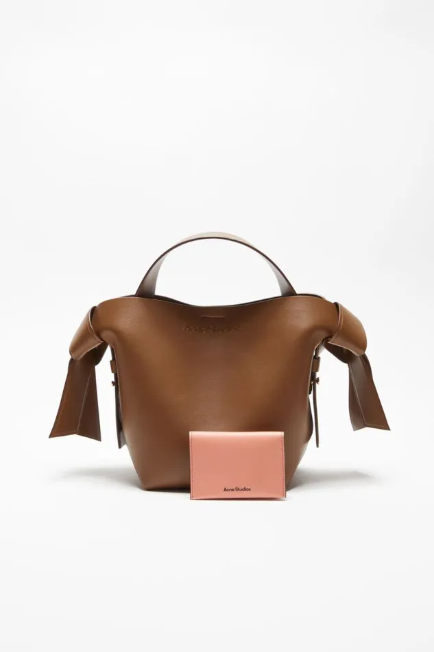 Acne Studios Folded Leather Wallet Salmon Pink Women Small Leather Goods Acne Studios Folded Leather Wallet Salmon Pink Women Small Leather Goods