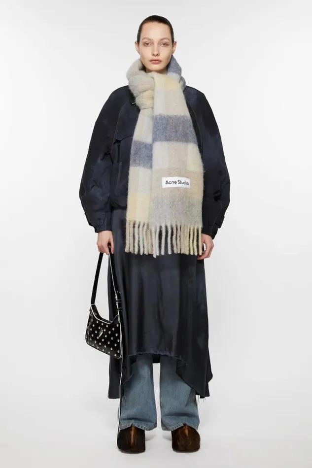 Acne Studios Mohair Checked Scarf Vanillabeigelavender Women Scarves Acne Studios Mohair Checked Scarf Vanillabeigelavender Women Scarves