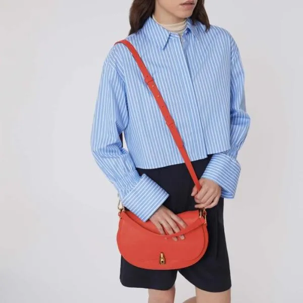 Coccinelle Magie Soft Medium Grenadine Red Women Coccinelle Top Handle Bag Coccinelle Magie Soft Medium Grenadine Red Women Coccinelle Top Handle Bag