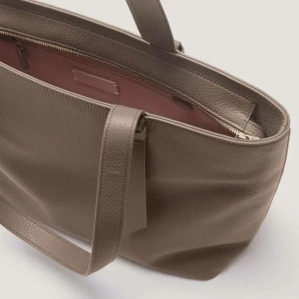 Coccinelle Malory Large Warm Taupe Women Coccinelle Tote Bags Coccinelle Malory Large Warm Taupe Women Coccinelle Tote Bags