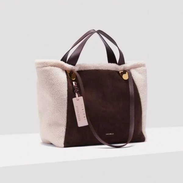 Coccinelle X Inuikii Oliver Eco Shearling Medium Naturalfondant Women Coccinelle Tote Bags Coccinelle X Inuikii Oliver Eco Shearling Medium Naturalfondant Women Coccinelle Tote Bags