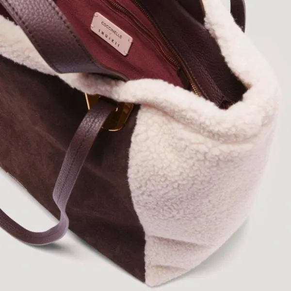 Coccinelle X Inuikii Oliver Eco Shearling Medium Naturalfondant Women Coccinelle Tote Bags Coccinelle X Inuikii Oliver Eco Shearling Medium Naturalfondant Women Coccinelle Tote Bags