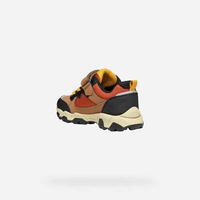 Kids Geox Sneakers MAGNETAR ABX JUNIOR Light BrownBlack Waterproof Trainers Light Brownblack