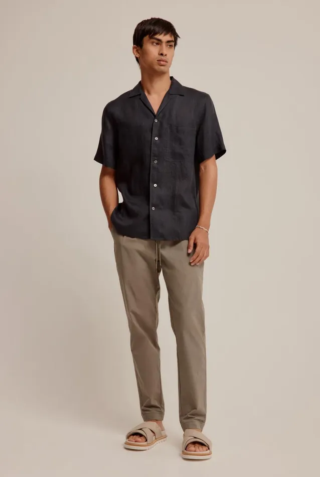 Man Venroy Shirts Short Sleeve Linen Camp Collar Shirt