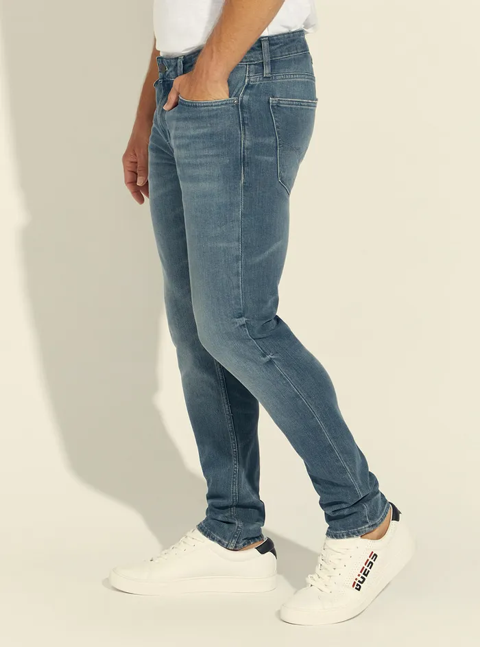 Men Denim GUESS Midrise Slim Tapered Denim Jeans In Silverstar Wash Men Denim GUESS Midrise Slim Tapered Denim Jeans In Silverstar Wash