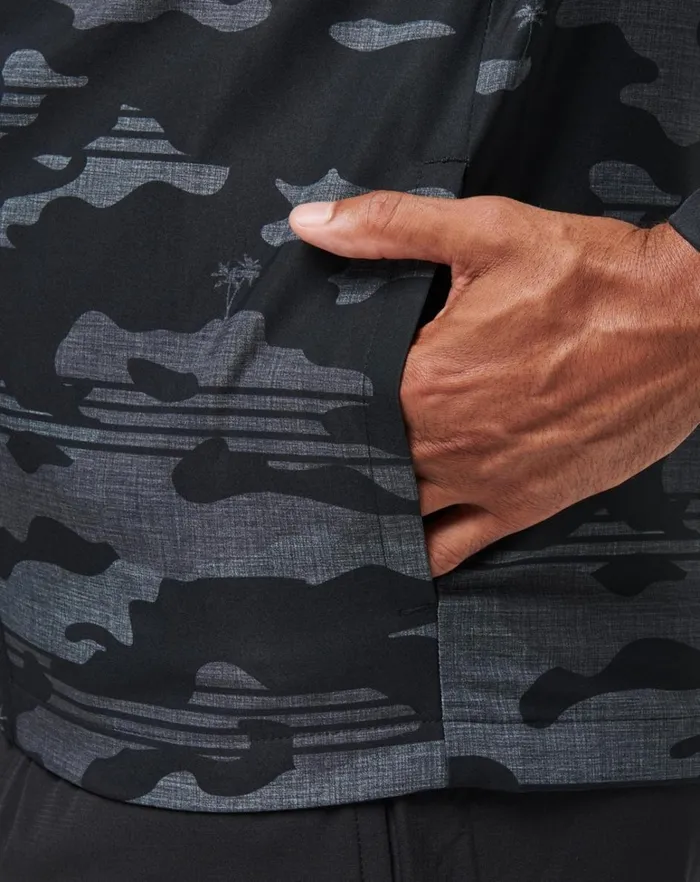Men Hoodies and Sweatshirts TravisMathew CAMO TECH HOODIE Black Men Hoodies and Sweatshirts TravisMathew CAMO TECH HOODIE Black
