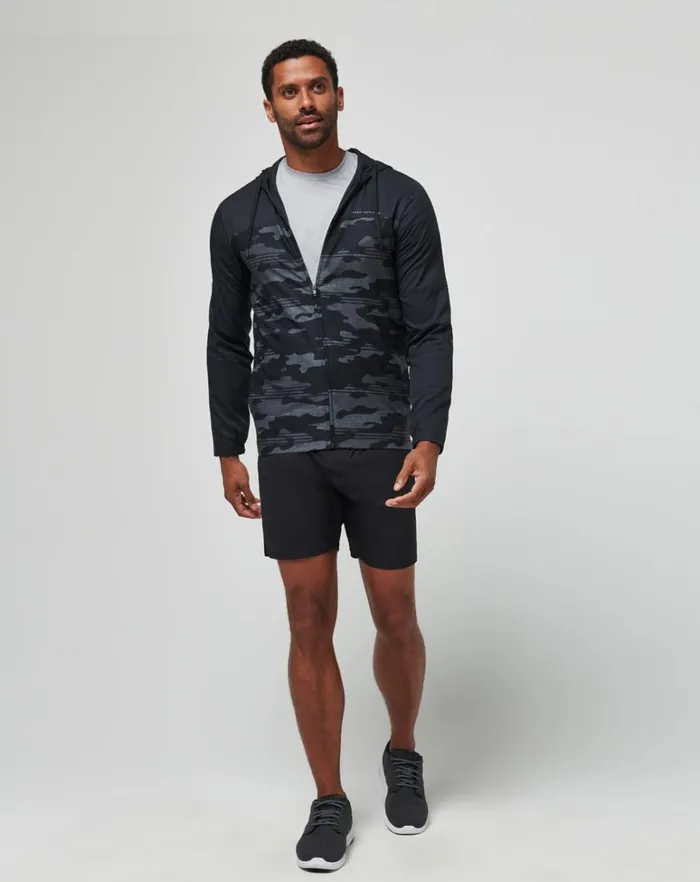 Men Hoodies and Sweatshirts TravisMathew CAMO TECH HOODIE Black Men Hoodies and Sweatshirts TravisMathew CAMO TECH HOODIE Black