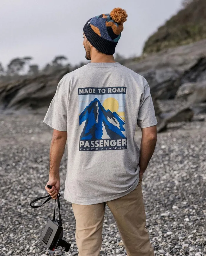 Passenger Clothing Distance Organic Relaxed Fit TShirt Grey Marl Men TShirts and Vests