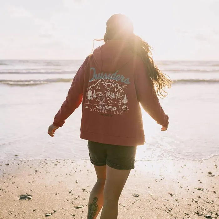 Passenger Clothing Early Riser Recycled Cotton Hoodie Earth Red Women Hoodies and Sweatshirts