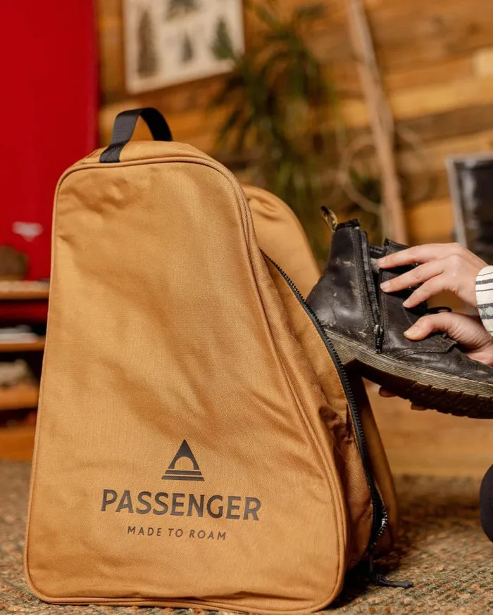 Passenger Clothing Explore Recycled Boot Bag Golden Brown WomenMen Backpacks and Bags