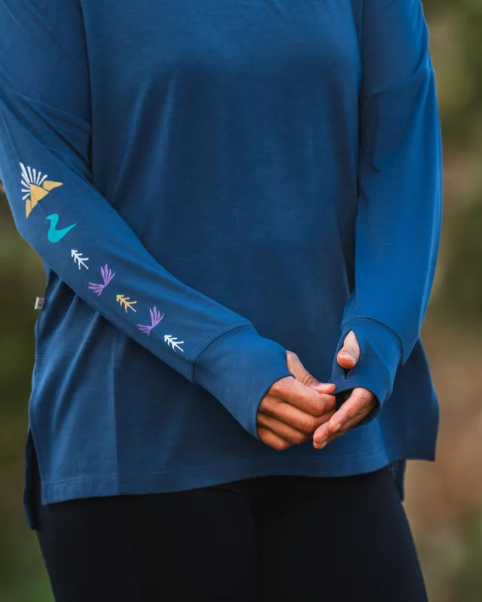 Passenger Clothing Lotus Recycled Active LS Top Dark Denim Women Activewear