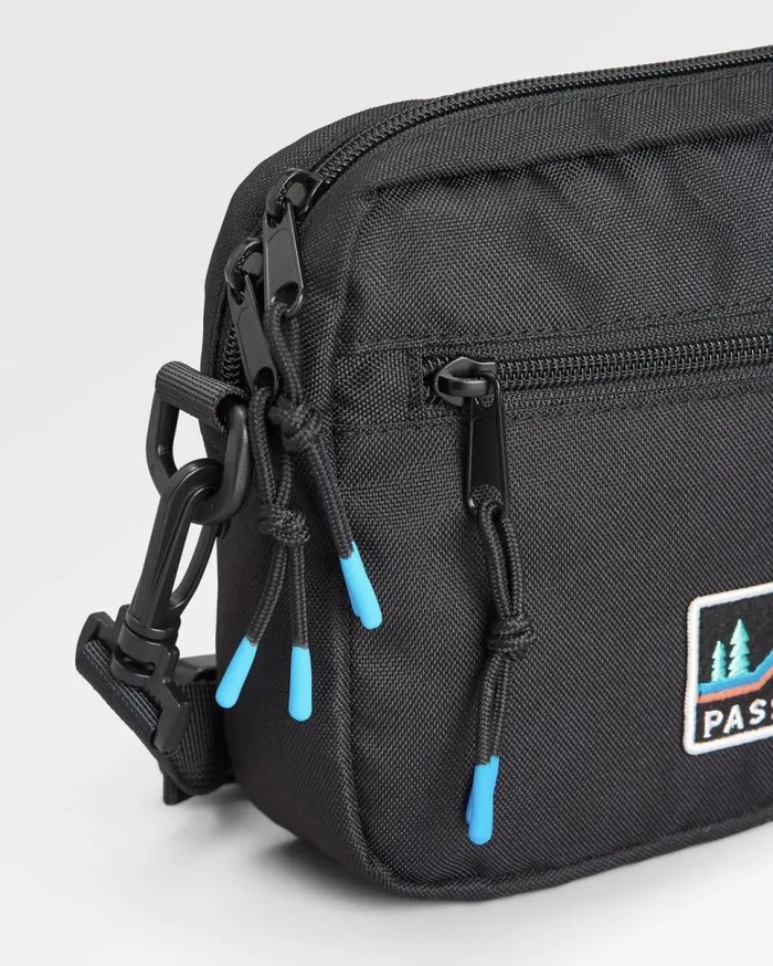 Passenger Clothing Mainland Recycled Hip Pack Black WomenMen Backpacks and Bags