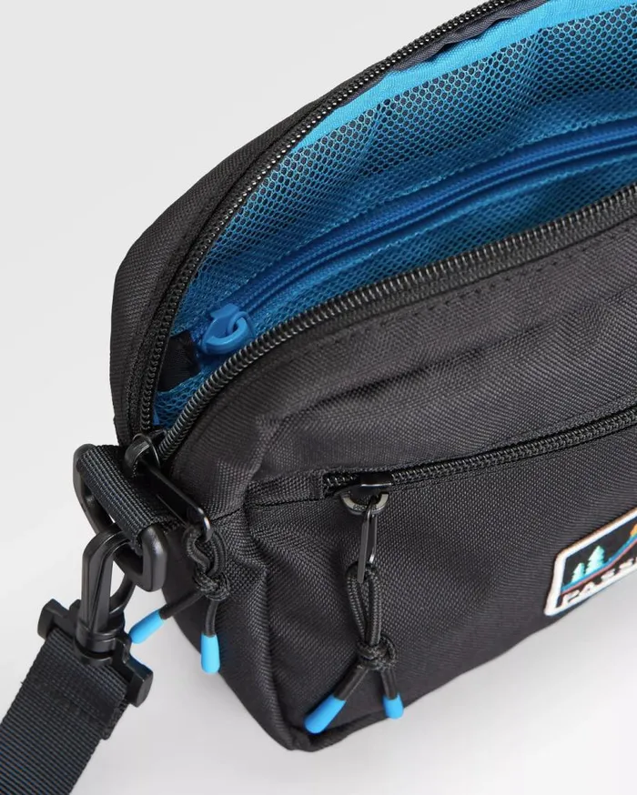 Passenger Clothing Mainland Recycled Hip Pack Black WomenMen Backpacks and Bags