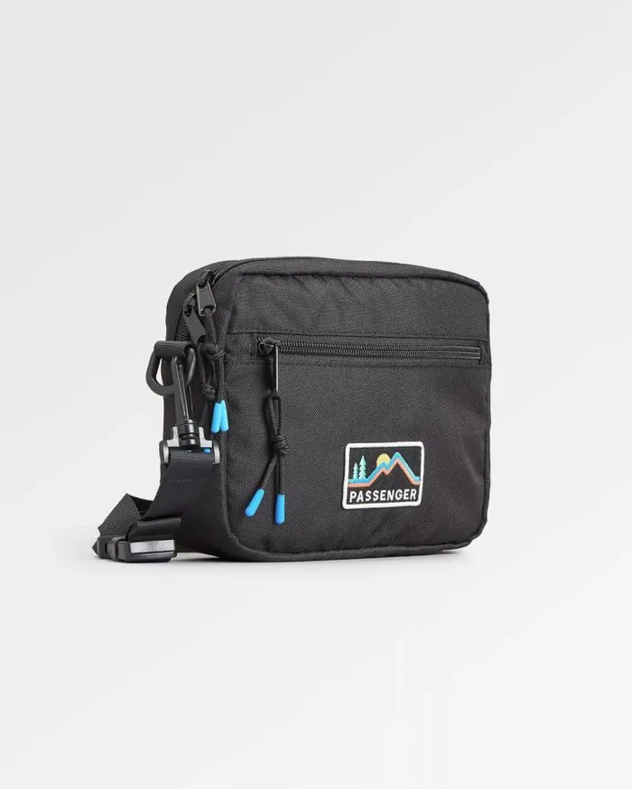 Passenger Clothing Mainland Recycled Hip Pack Black WomenMen Backpacks and Bags