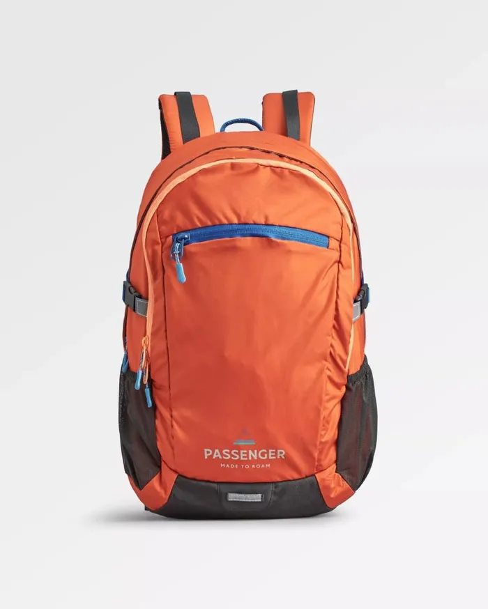 Passenger Clothing Track Recycled 20L Backpack Rust WomenMen Backpacks and Bags