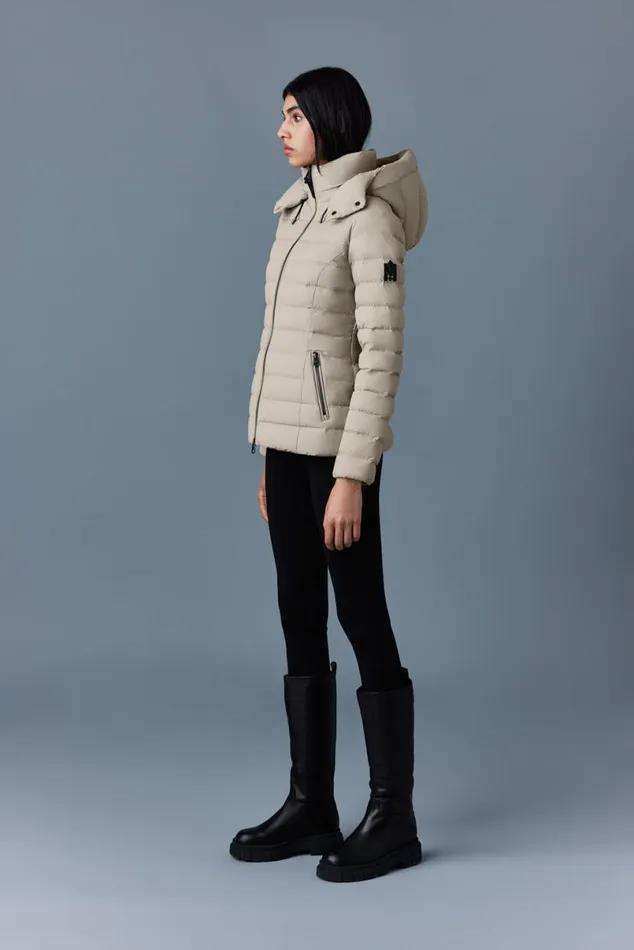 Puffers Women Mackage MICHI Agile360 Stretch Light Down Jacket With Hood Black Puffers Women Mackage MICHI Agile360 Stretch Light Down Jacket With Hood Black