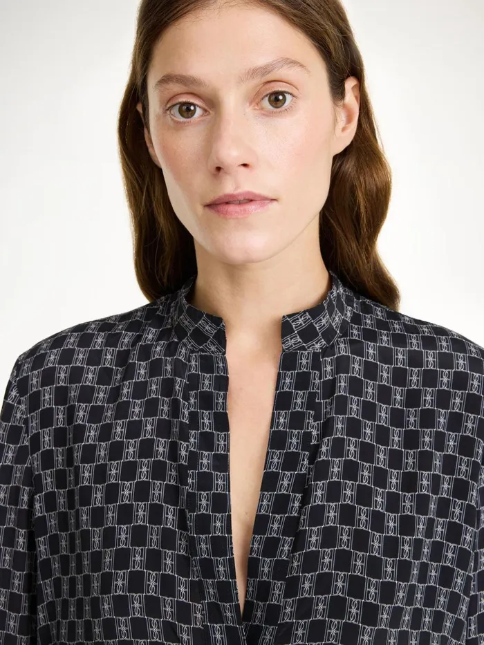 Shirts and Blouses Women By Malene Birger Mabillon Shirt Mono Lined 050 Shirts and Blouses Women By Malene Birger Mabillon Shirt Mono Lined 050