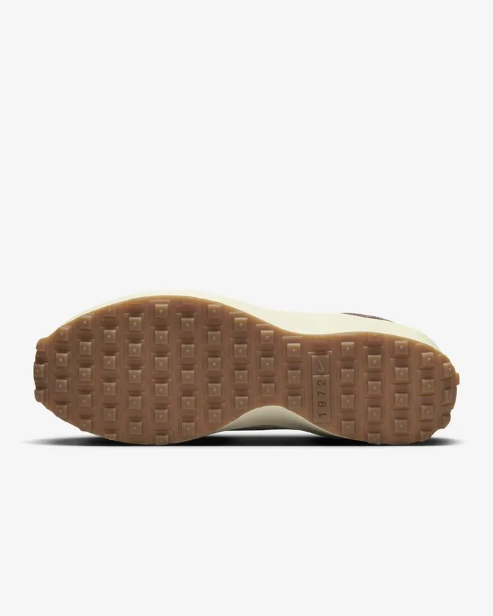 Women Nike Lifestyle Waffle Debut Vintage Plum Eclipsecoconut Milkgum Medium Brownsail