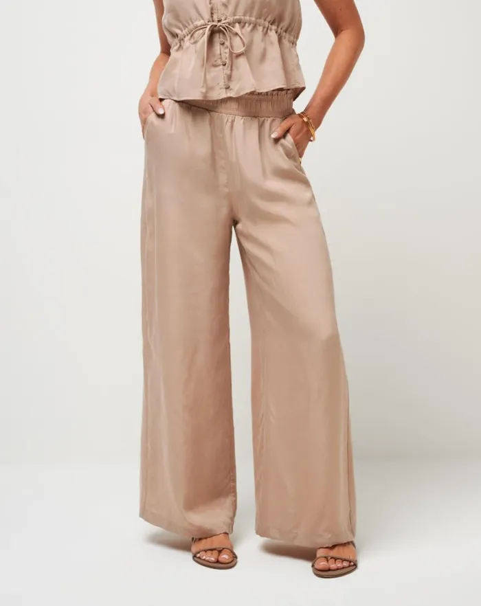 Women Pants TravisMathew CHARDONNAY SUNDAY PANT Almondine