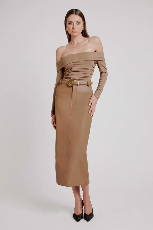 Women Party Tops Bardot Elsa Off The Shoudler Top In Taupe Taupe