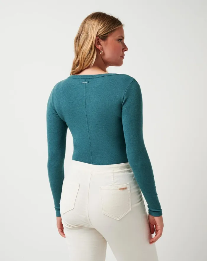 Women Shirts and Tops TravisMathew CLOUD RIB RETREAT LONG SLEEVE TOP Heather Atlantic Deep Women Shirts and Tops TravisMathew CLOUD RIB RETREAT LONG SLEEVE TOP Heather Atlantic Deep
